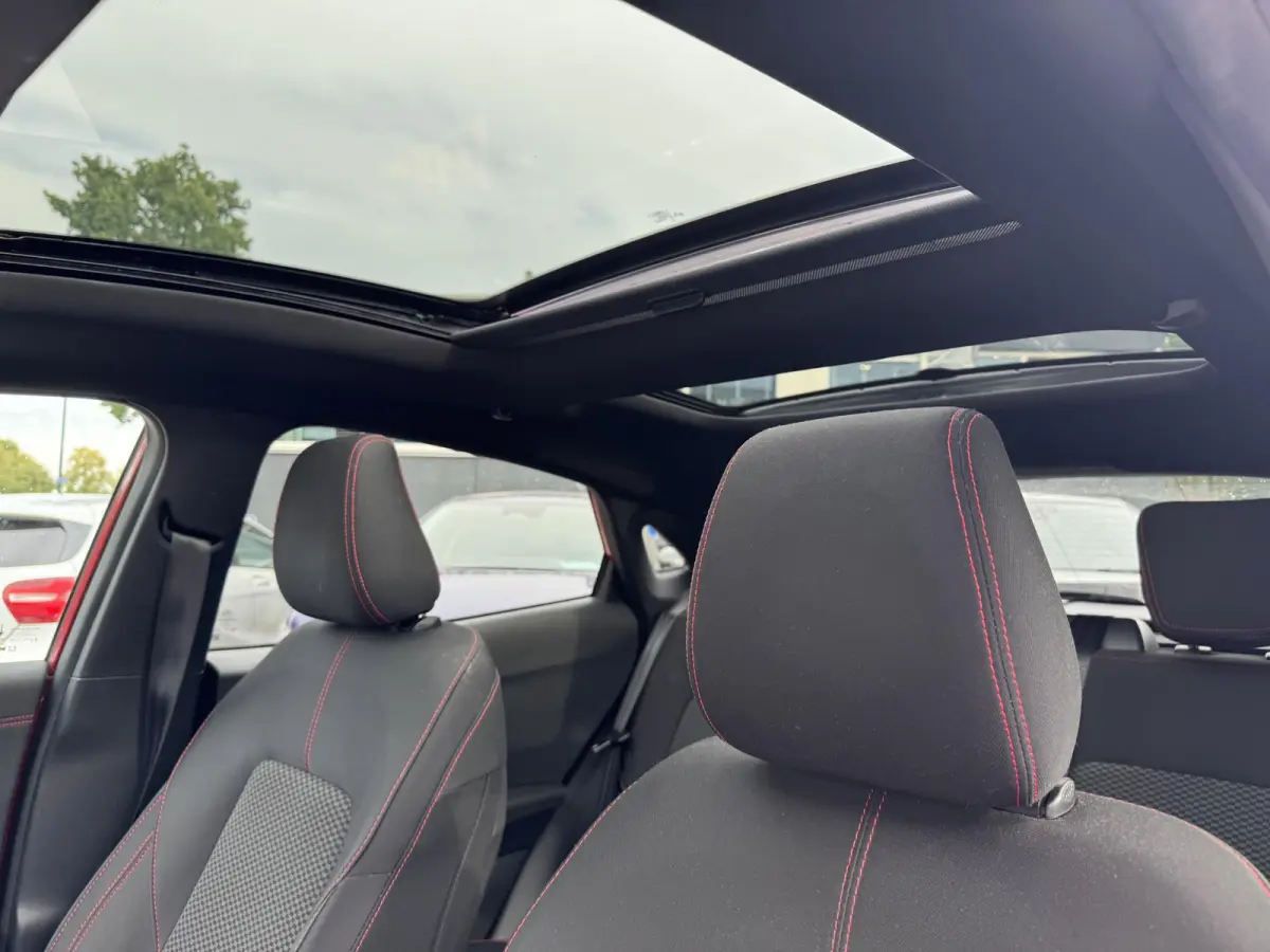 1.0 EcoBoost ST-Line X Vignale | ELEK. SCHUIF/ KANTELDAK | ELEK. ACHTERKLEP | STOEL-STUURVERWARMING | ADAPTIEVE CRUISE CONTROL | VOORRUIT VERWARMING