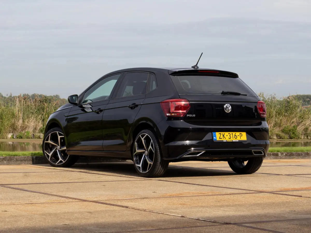 1.0 TSI Comfortline Apple CarPlay Clima 18"