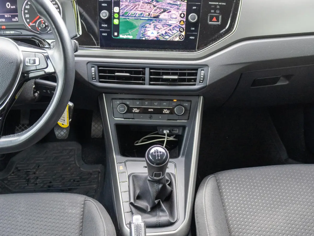 1.0 TSI Comfortline Apple CarPlay Clima 18"