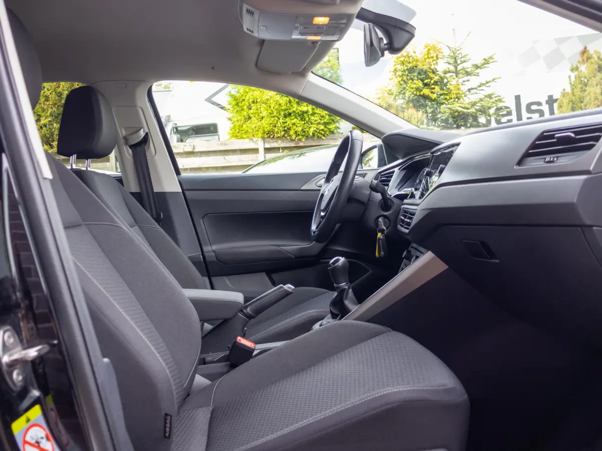 1.0 TSI Comfortline Apple CarPlay Clima 18"