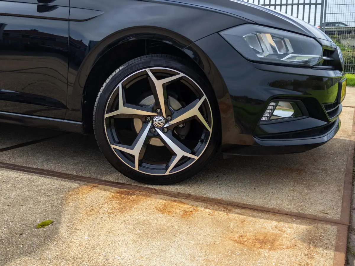 1.0 TSI Comfortline Apple CarPlay Clima 18"