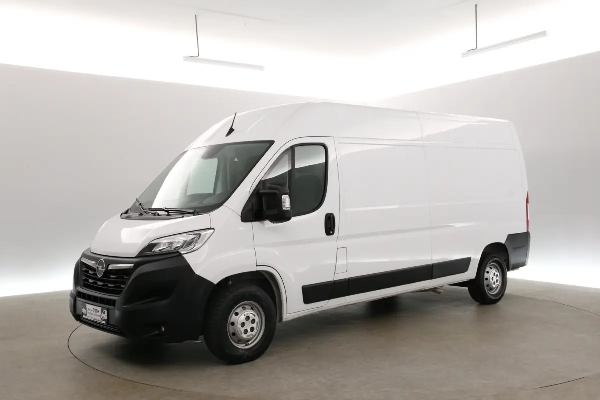 2.2 BlueHDI 140PK 3,5t L3H2 | Clima | Camera | Cruise | 3 Zits | Carplay | Navi | Parkeersens.
