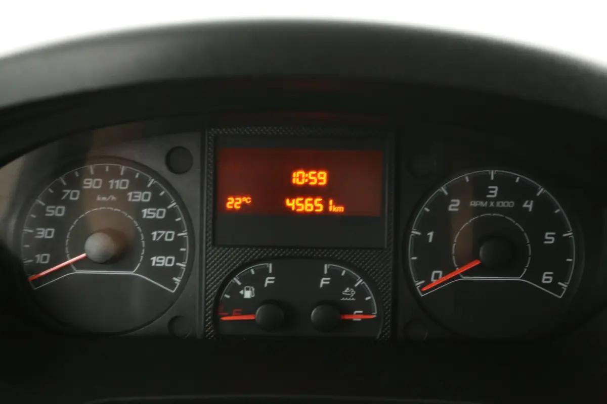 2.2 BlueHDI 140PK 3,5t L3H2 | Clima | Camera | Cruise | 3 Zits | Carplay | Navi | Parkeersens.