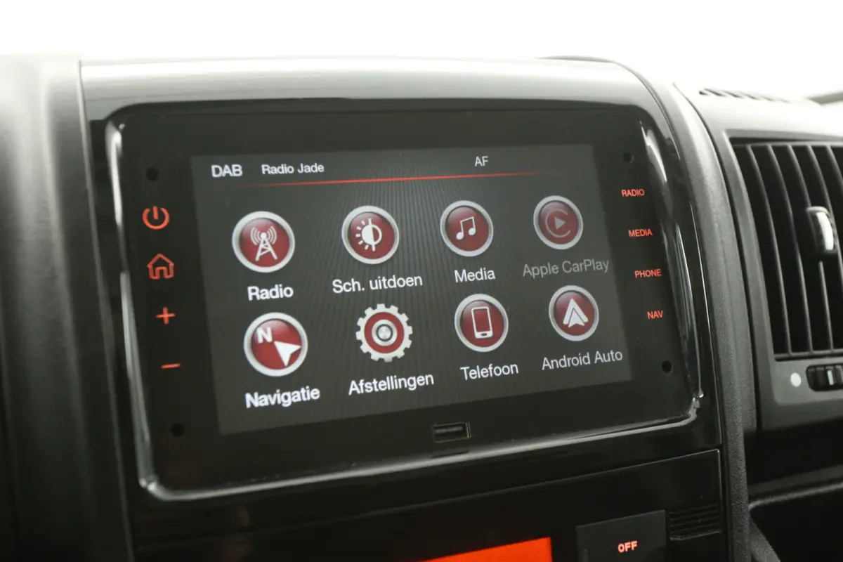 2.2 BlueHDI 140PK 3,5t L3H2 | Clima | Camera | Cruise | 3 Zits | Carplay | Navi | Parkeersens.