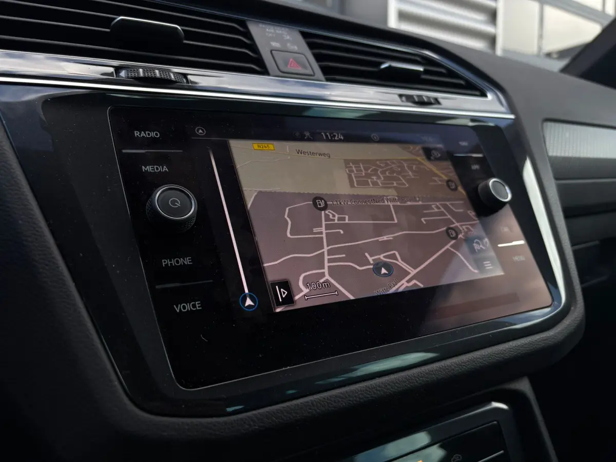 1.5 TSI 150 pk R-Line Business+ 7-DSG | Trekhaak | Navigatie | Achteruitrijcamera | ACC |