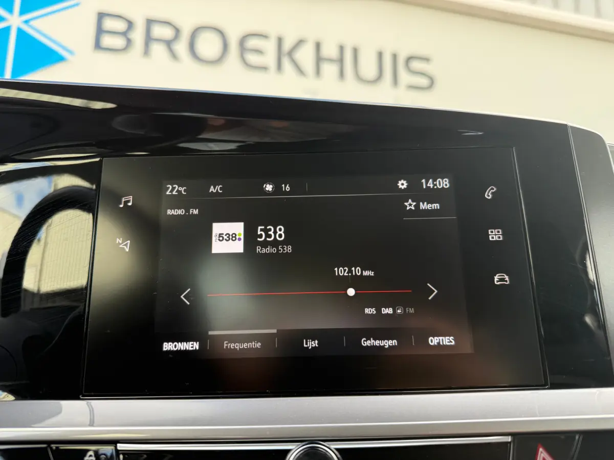 1.2 100PK Elegance | CAMERA ACHTER| PARKEERSENSOREN V&A| CLIMATE CONTROL| DAB| CRUISE CONTROL