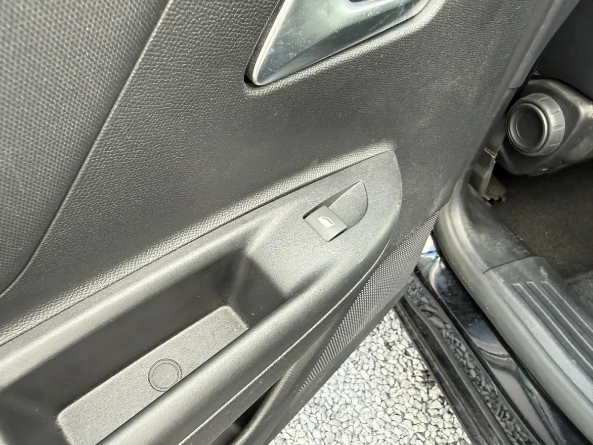 1.2 100PK Elegance | CAMERA ACHTER| PARKEERSENSOREN V&A| CLIMATE CONTROL| DAB| CRUISE CONTROL