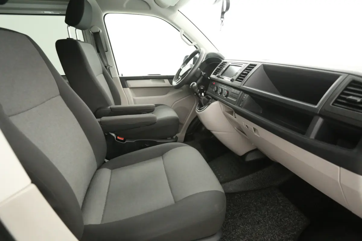 2.0 TDI L2H1 150PK | Dubbele Cabine | Airco | Cruise | Carplay | Navi | Trekhaak
