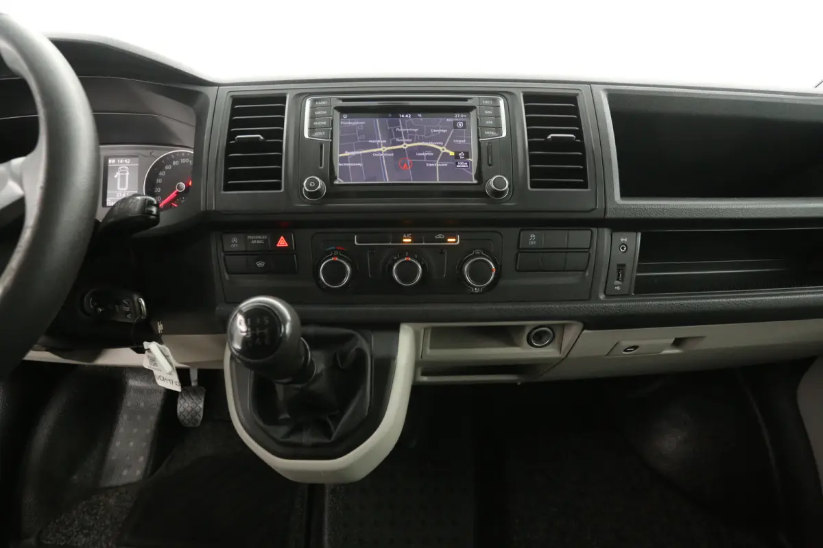2.0 TDI L2H1 150PK | Dubbele Cabine | Airco | Cruise | Carplay | Navi | Trekhaak