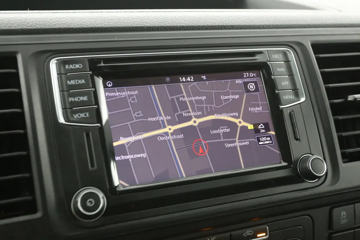 2.0 TDI L2H1 150PK | Dubbele Cabine | Airco | Cruise | Carplay | Navi | Trekhaak