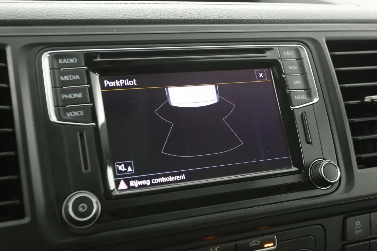 2.0 TDI L2H1 150PK | Dubbele Cabine | Airco | Cruise | Carplay | Navi | Trekhaak