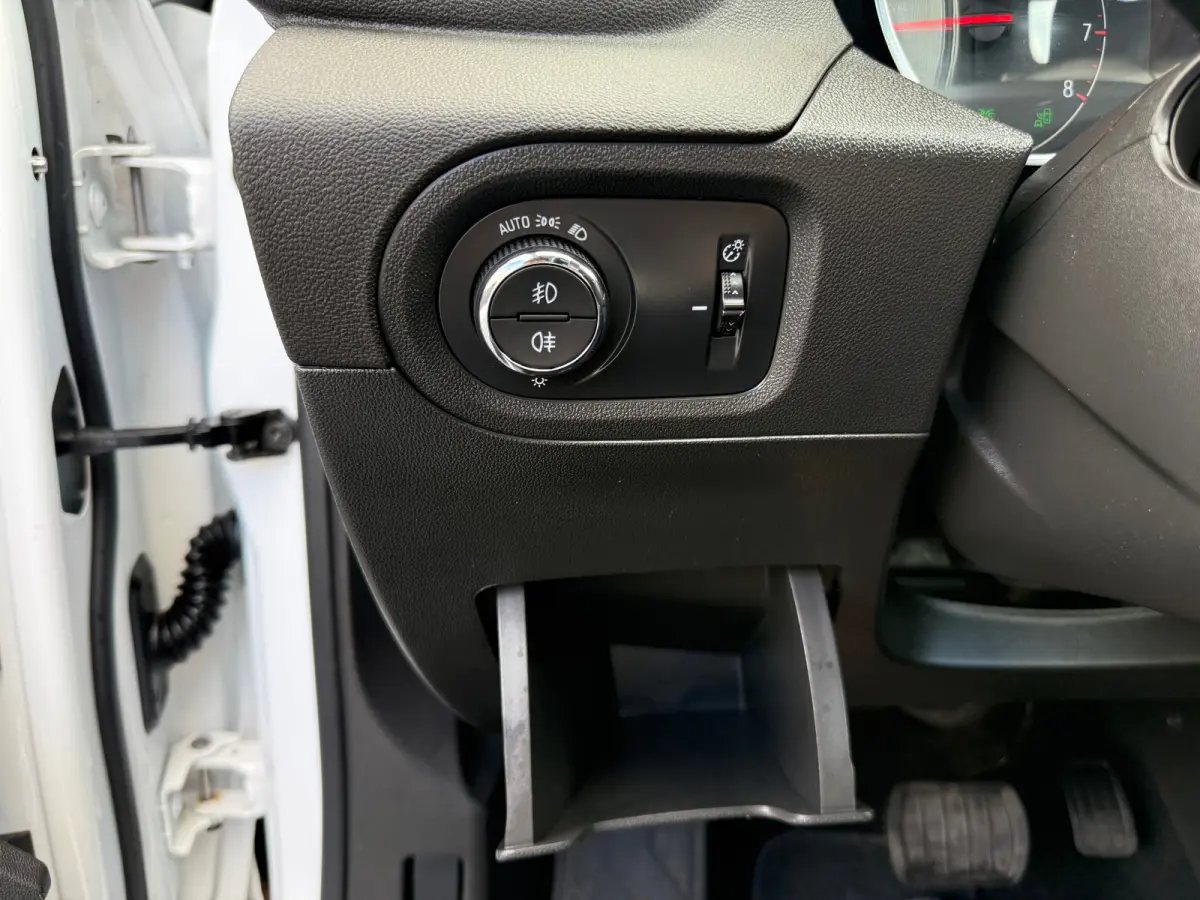 1.2 130PK Turbo Business Elegance AUT | CAMERA| PARKEERSENSOREN V&A| KEYLESS ENTRY&START| CLIMATE CONTROL| AGR-COMFORTSTOELEN