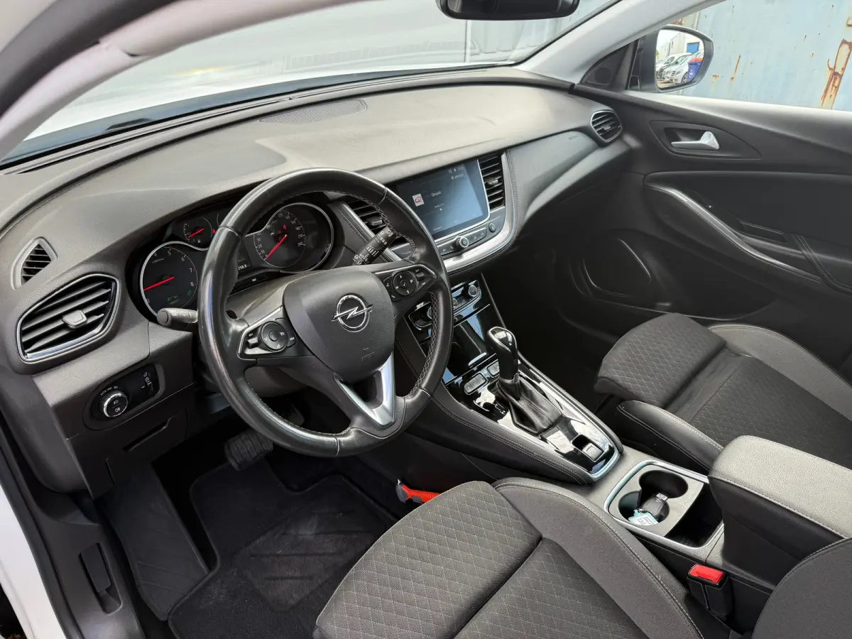 1.2 130PK Turbo Business Elegance AUT | CAMERA| PARKEERSENSOREN V&A| KEYLESS ENTRY&START| CLIMATE CONTROL| AGR-COMFORTSTOELEN