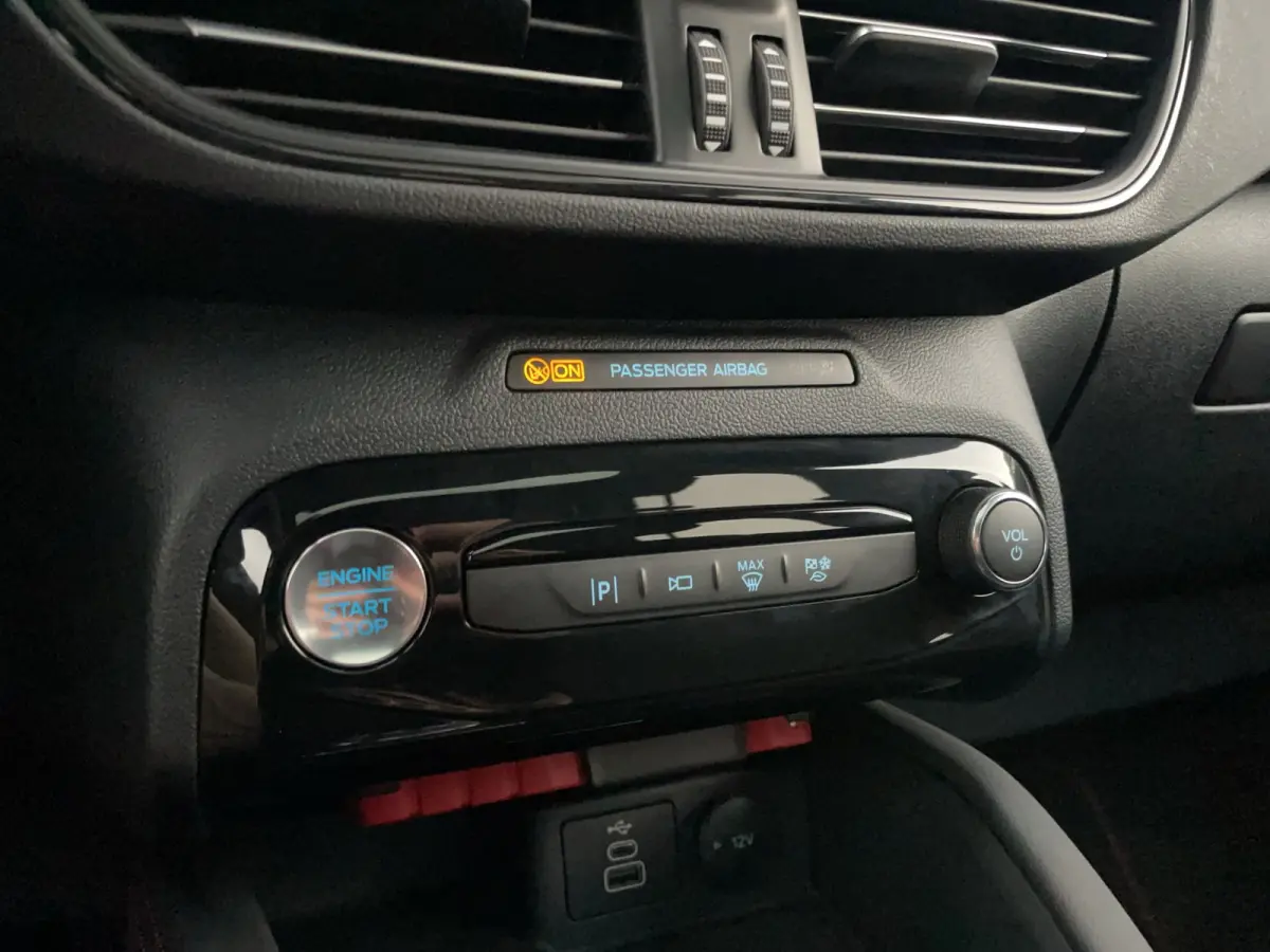 2.5 PHEV ST-Line | Pano | Trekhaak | Adap. Cruise | Stoelverwarming | Apple Carplay | Achteruitrijcamera | Airco (automatisch) | Apple Carplay/Android Auto|telefoonintegratie premium
