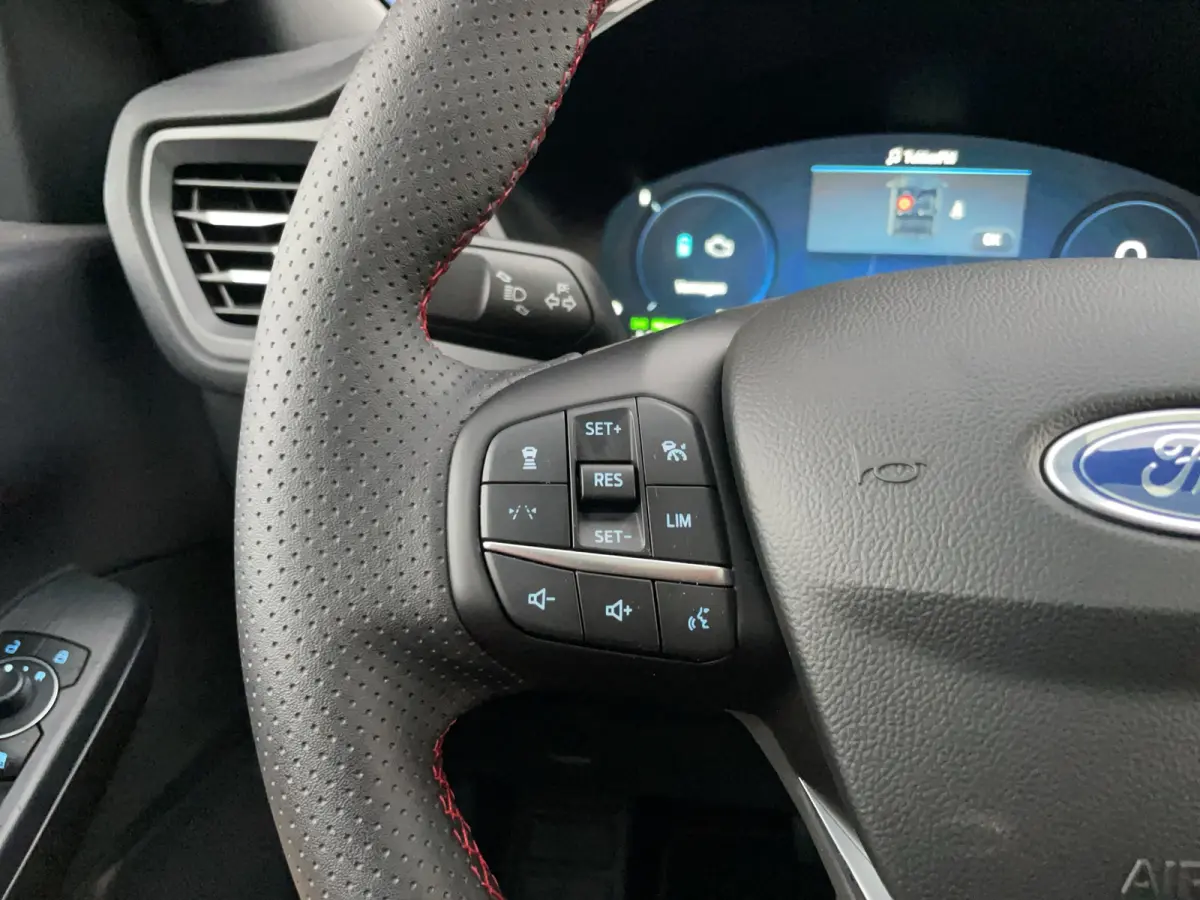 2.5 PHEV ST-Line | Pano | Trekhaak | Adap. Cruise | Stoelverwarming | Apple Carplay | Achteruitrijcamera | Airco (automatisch) | Apple Carplay/Android Auto|telefoonintegratie premium