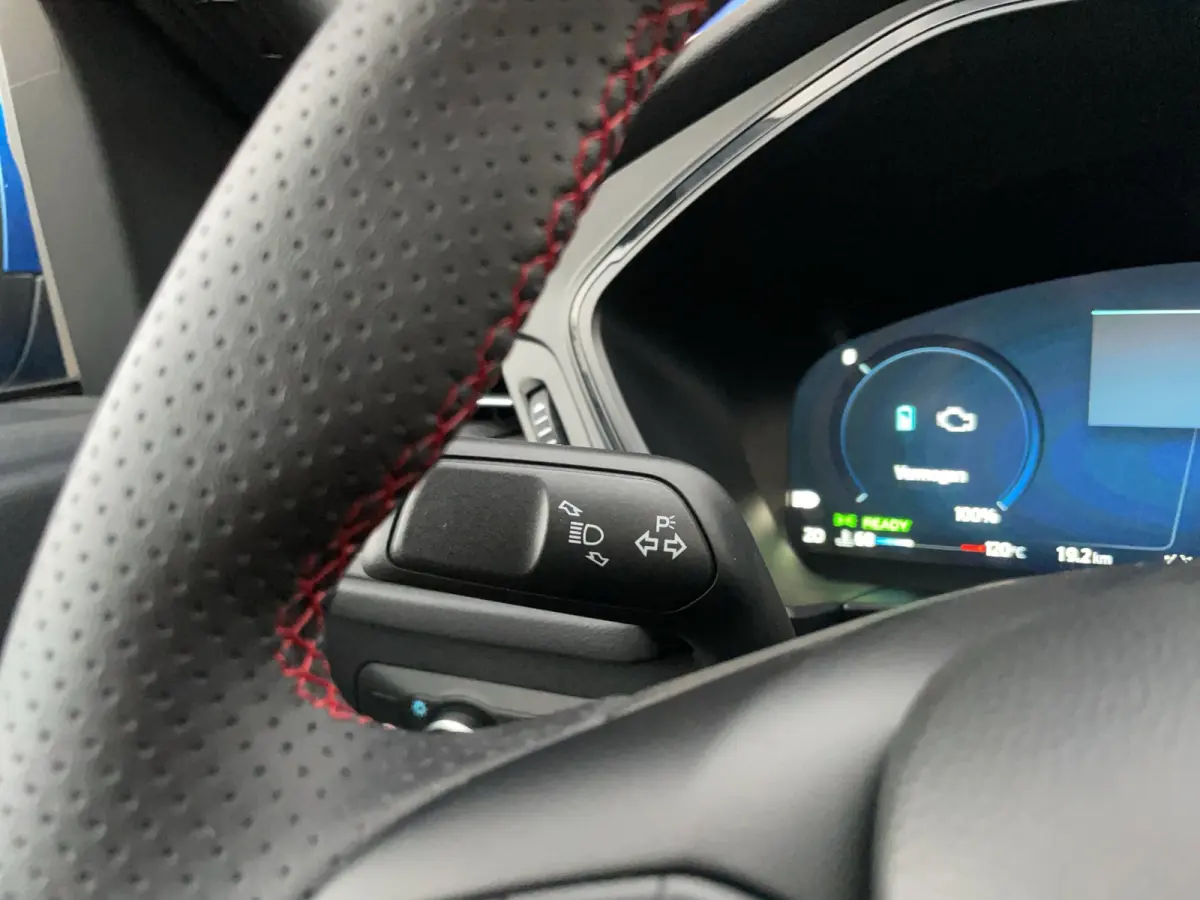 2.5 PHEV ST-Line | Pano | Trekhaak | Adap. Cruise | Stoelverwarming | Apple Carplay | Achteruitrijcamera | Airco (automatisch) | Apple Carplay/Android Auto|telefoonintegratie premium