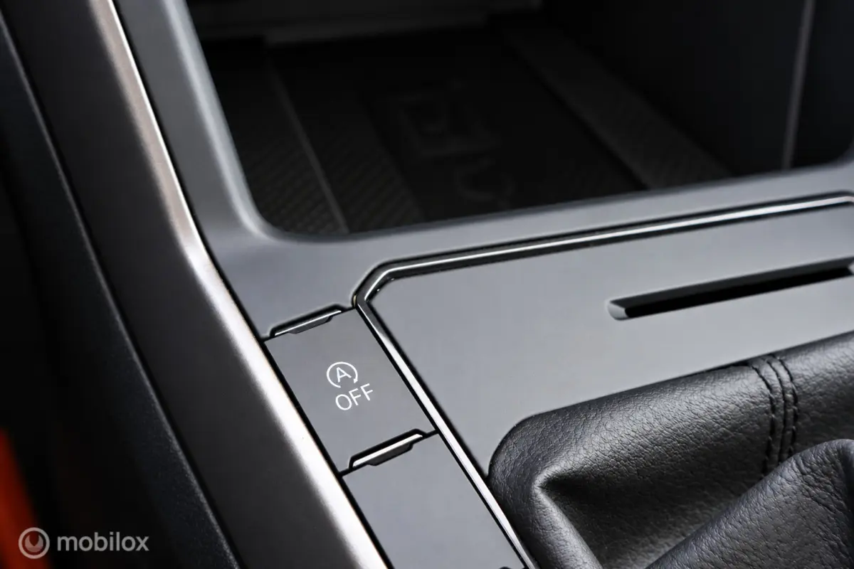 1.0 TSI Comfortline | Carplay | Camera | CC