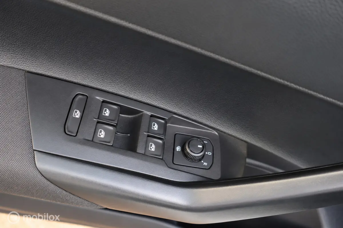 1.0 TSI Comfortline | Carplay | Camera | CC