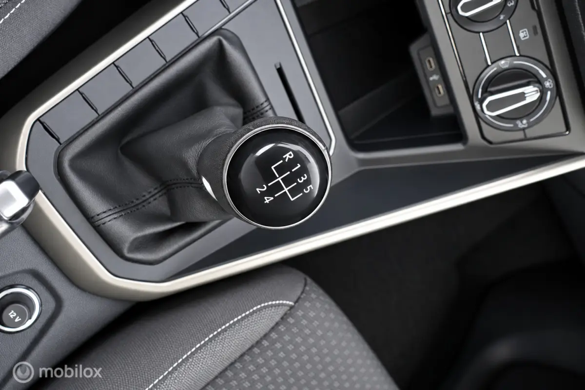 1.0 TSI Comfortline | Carplay | Camera | CC