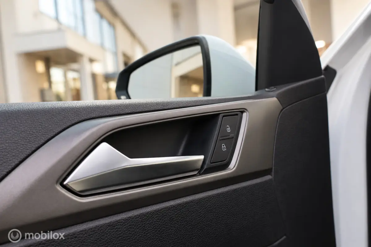 1.0 TSI Comfortline | Carplay | Camera | CC
