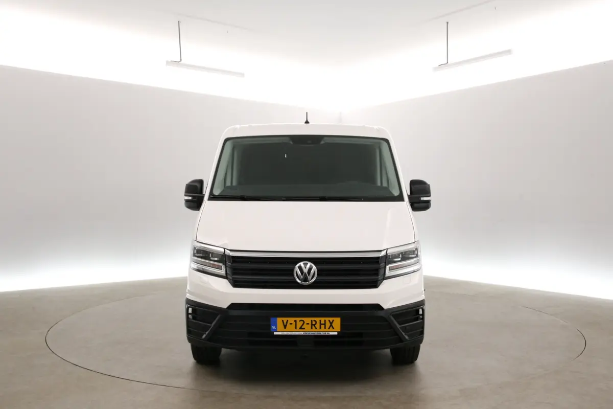 2.0 TDI 140PK L3H2 | DC | 6 Zits | 3000KG Trekgew. | Airco | Camera | Cruise | Carplay | Parkeersens.