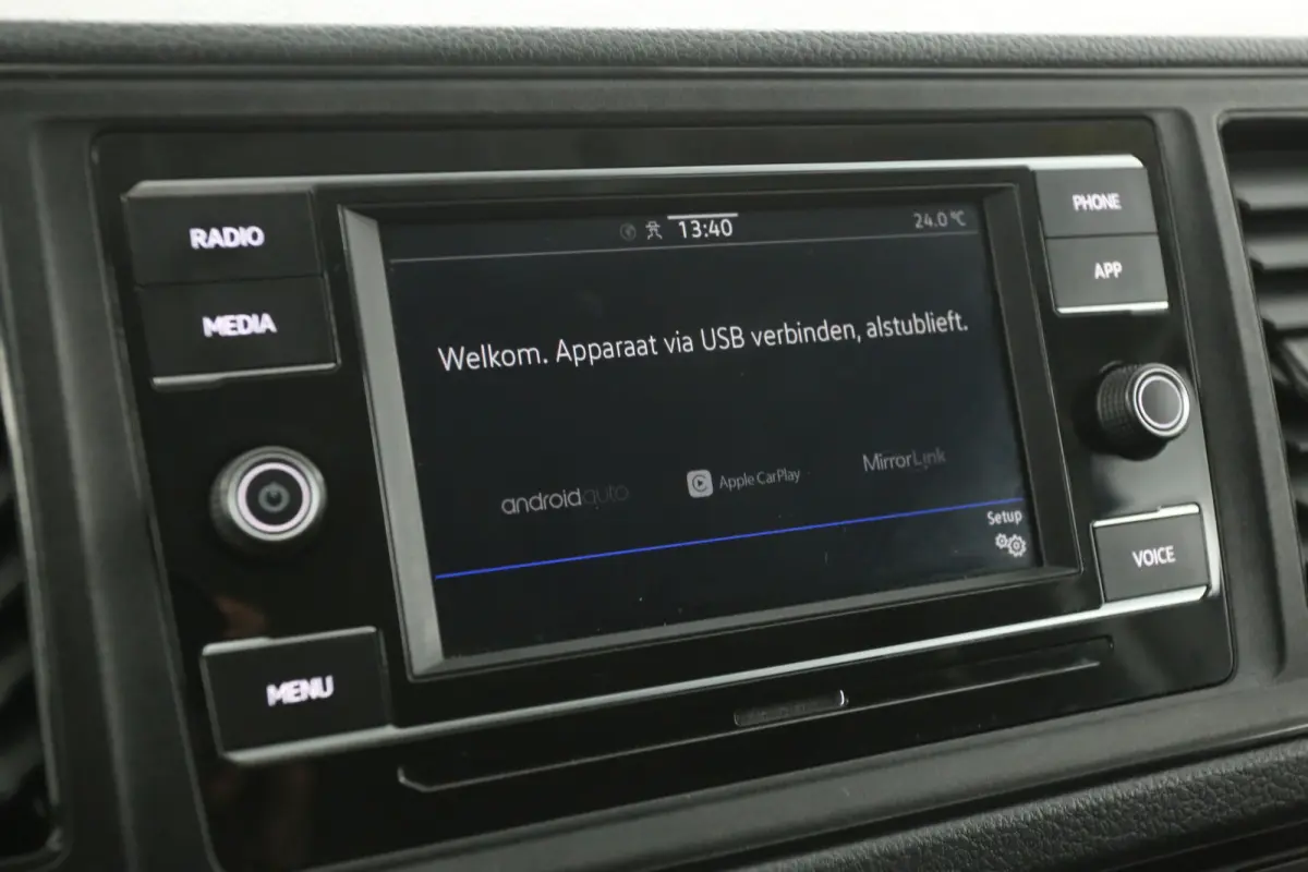 2.0 TDI 140PK L3H2 | DC | 6 Zits | 3000KG Trekgew. | Airco | Camera | Cruise | Carplay | Parkeersens.