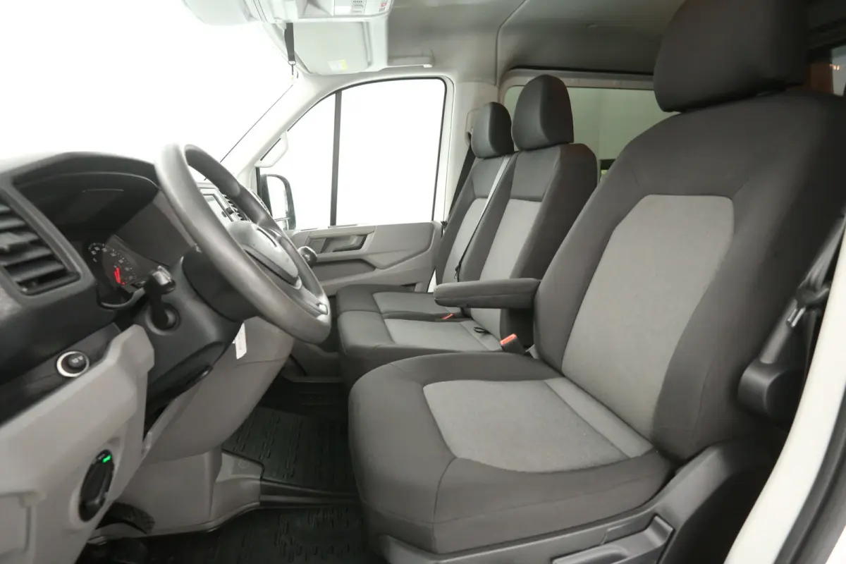 2.0 TDI 140PK L3H2 | DC | 6 Zits | 3000KG Trekgew. | Airco | Camera | Cruise | Carplay | Parkeersens.