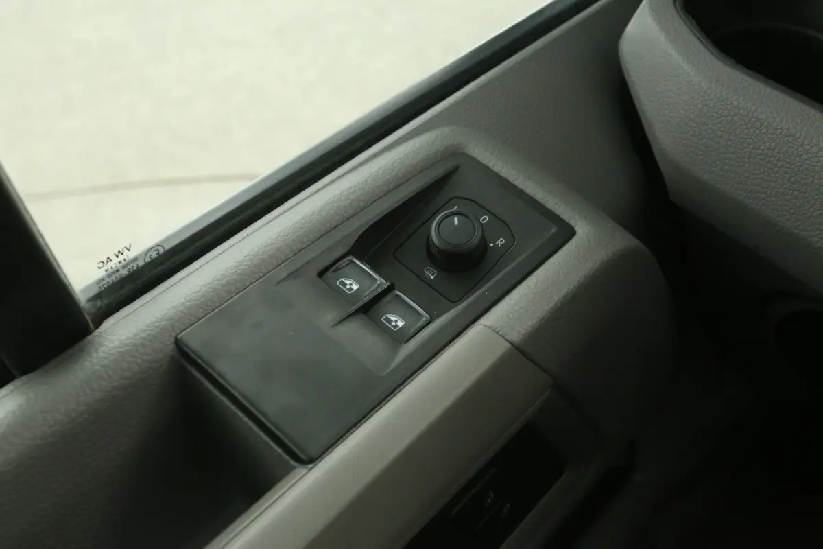 2.0 TDI 140PK L3H2 | DC | 6 Zits | 3000KG Trekgew. | Airco | Camera | Cruise | Carplay | Parkeersens.