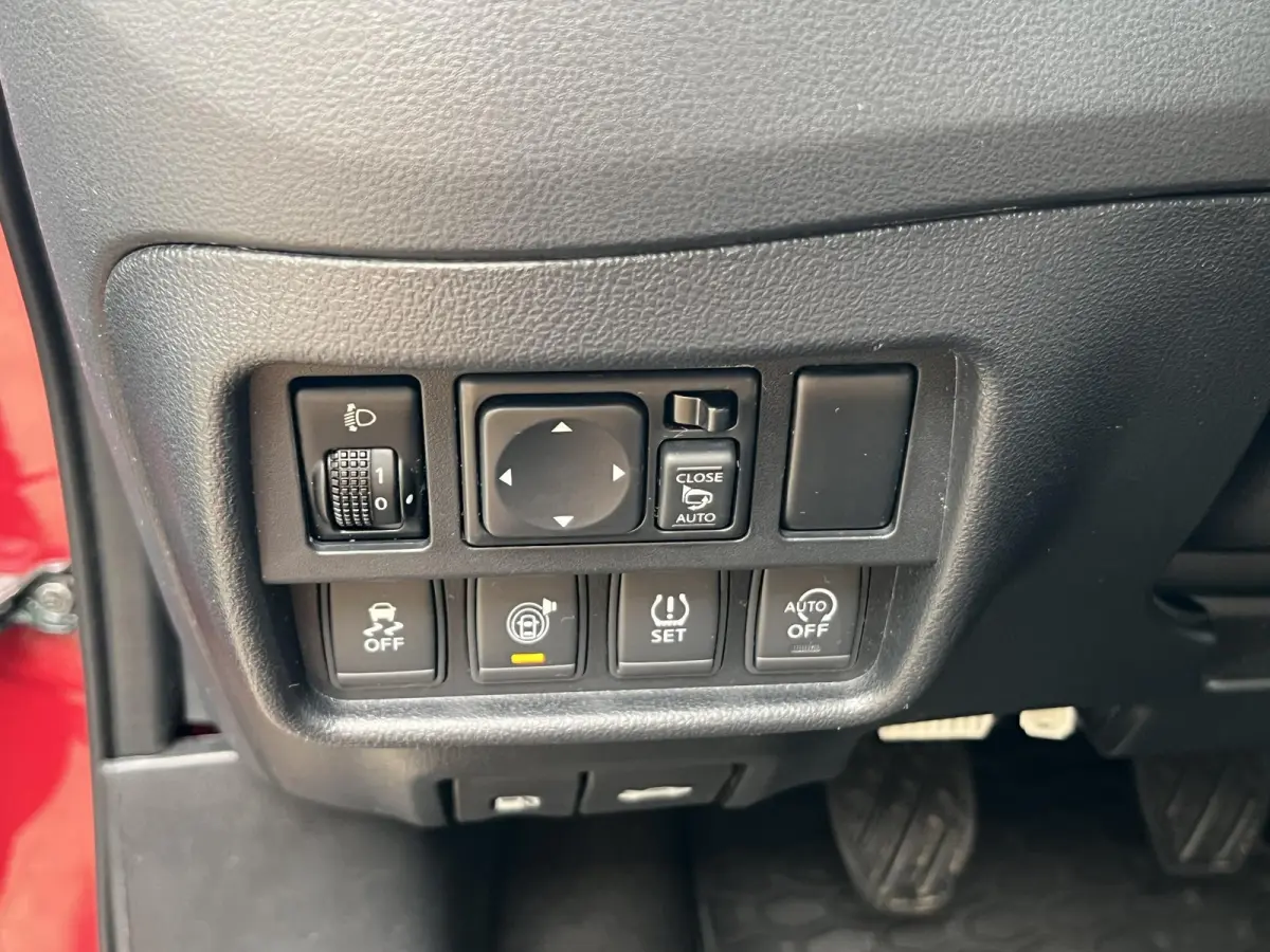 1.2 DIG-T S/S Tekna navi / blind spot / clima / 17"/ keyless