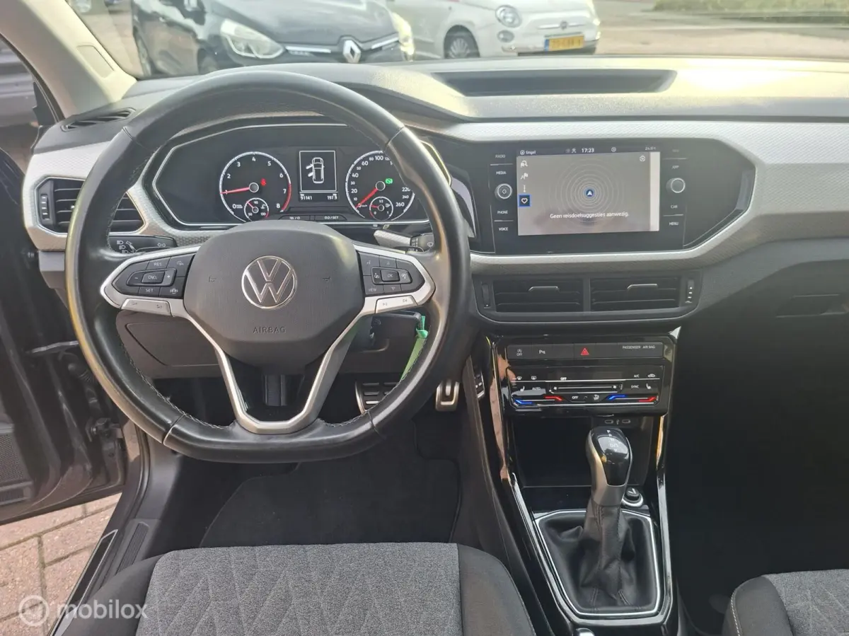 1.0 TSI MOVE AUTOMAAT