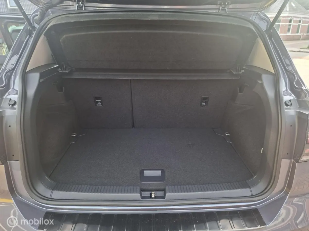 1.0 TSI MOVE AUTOMAAT