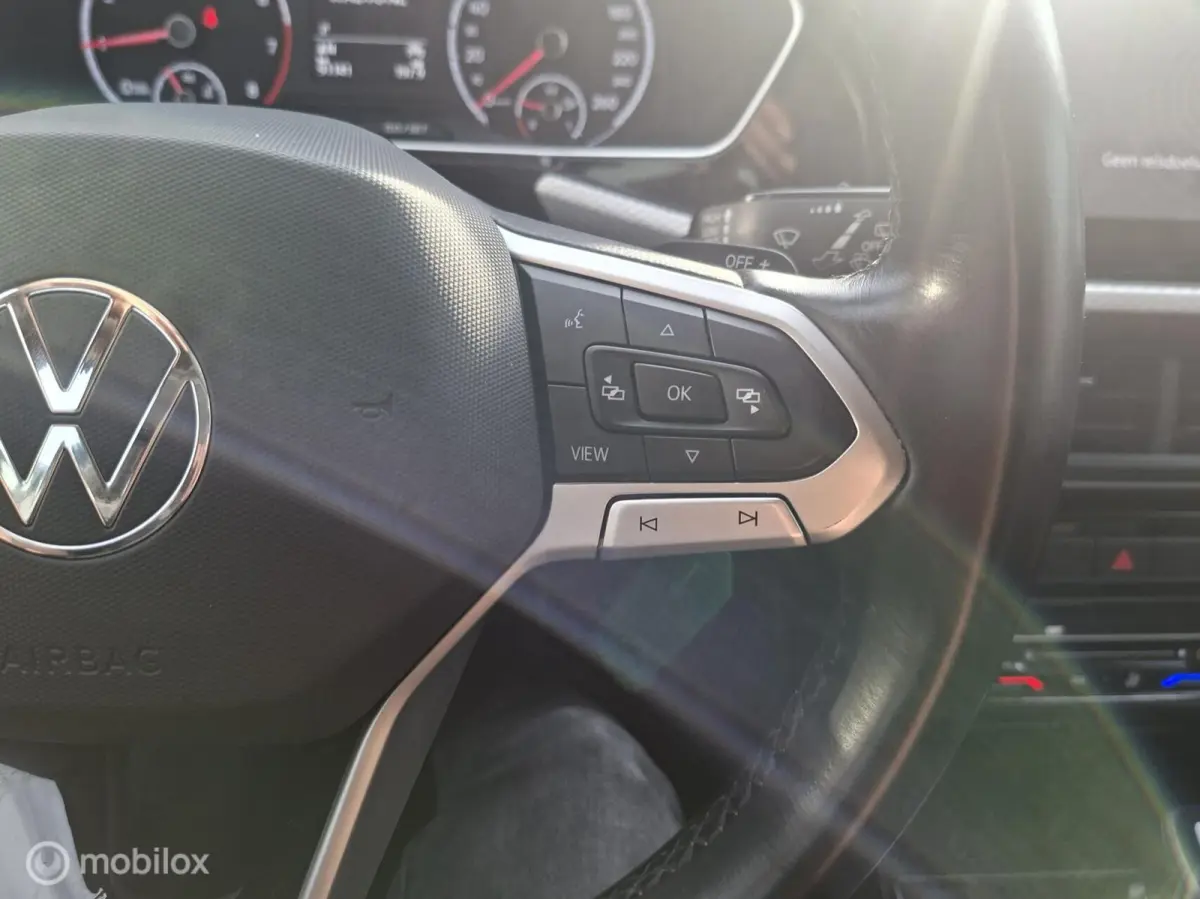 1.0 TSI MOVE AUTOMAAT