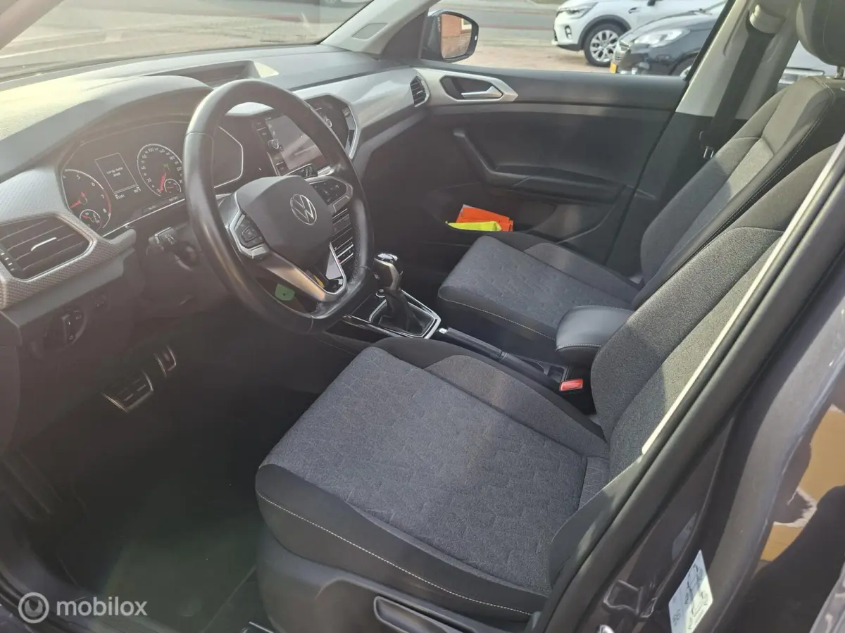 1.0 TSI MOVE AUTOMAAT