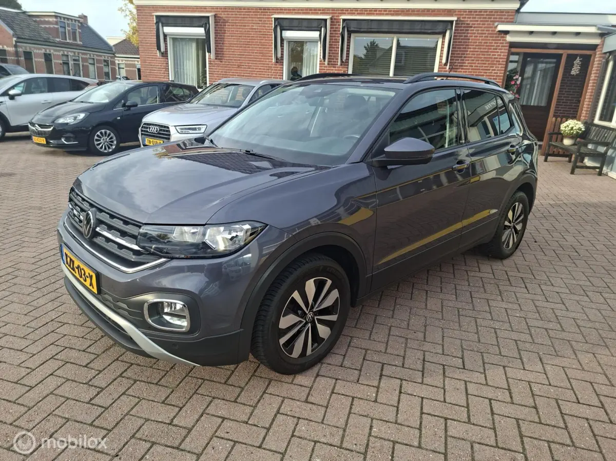 1.0 TSI MOVE AUTOMAAT
