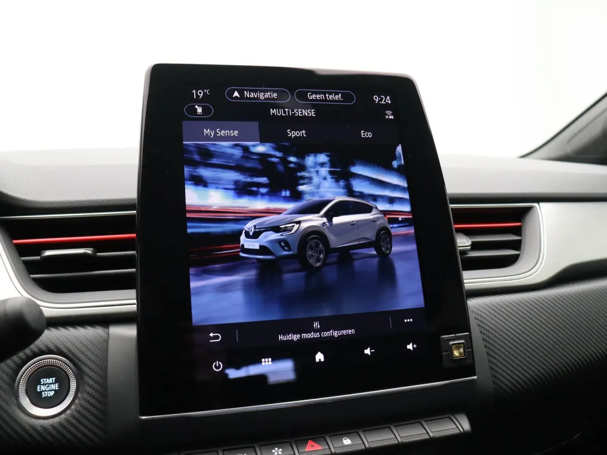 E-Tech Hybrid 145pk R.S. Line | Achteruitrijcamera | Parkeersensoren voor/achter | Climate control |