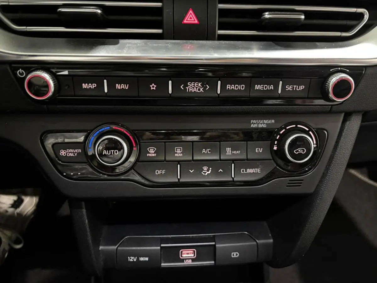 DynamicPlusLine 64 kWh | SOH 99.9% | Schuifdak | Carplay | Stoelverwarming
