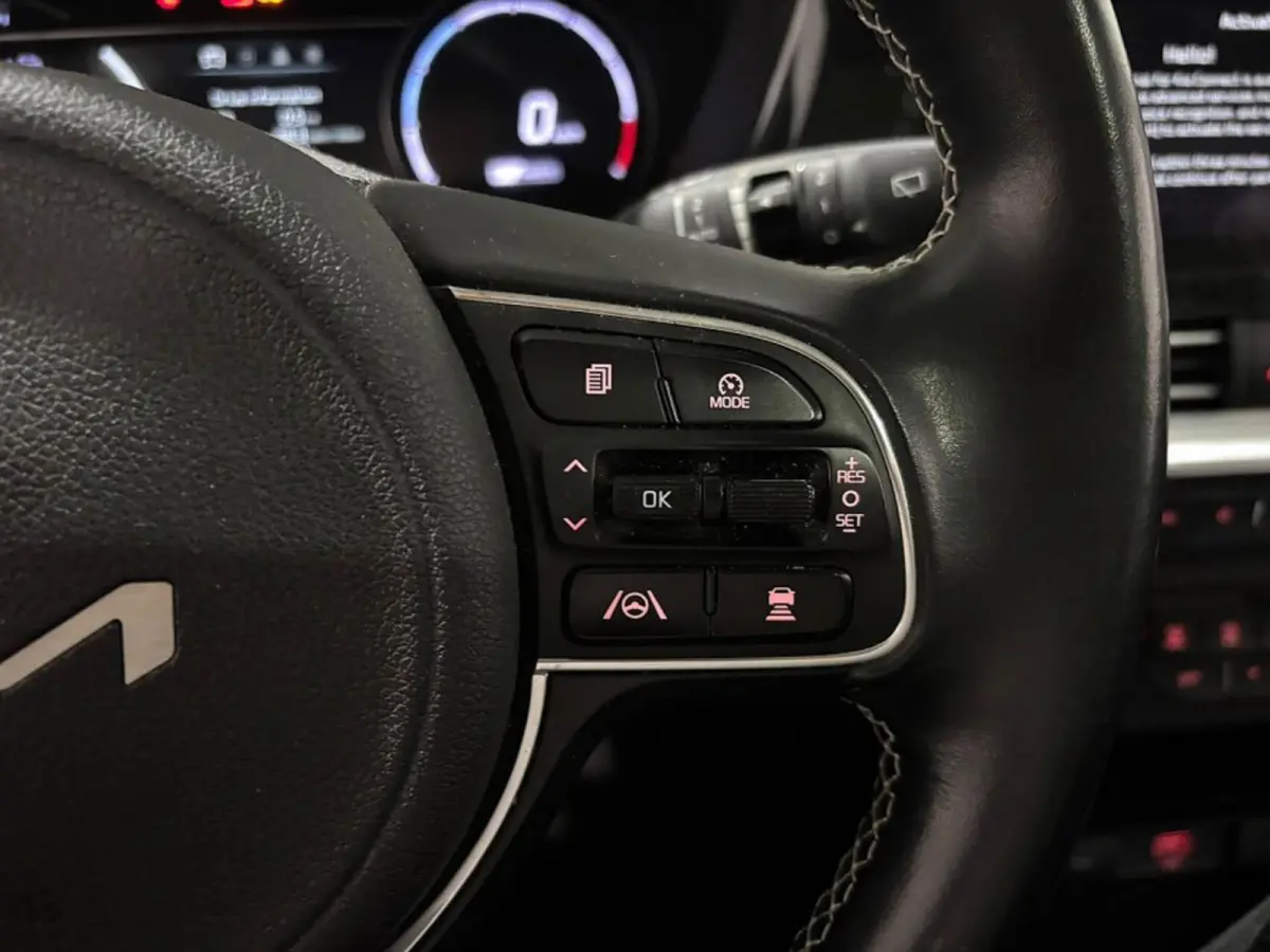 DynamicPlusLine 64 kWh | SOH 99.9% | Schuifdak | Carplay | Stoelverwarming