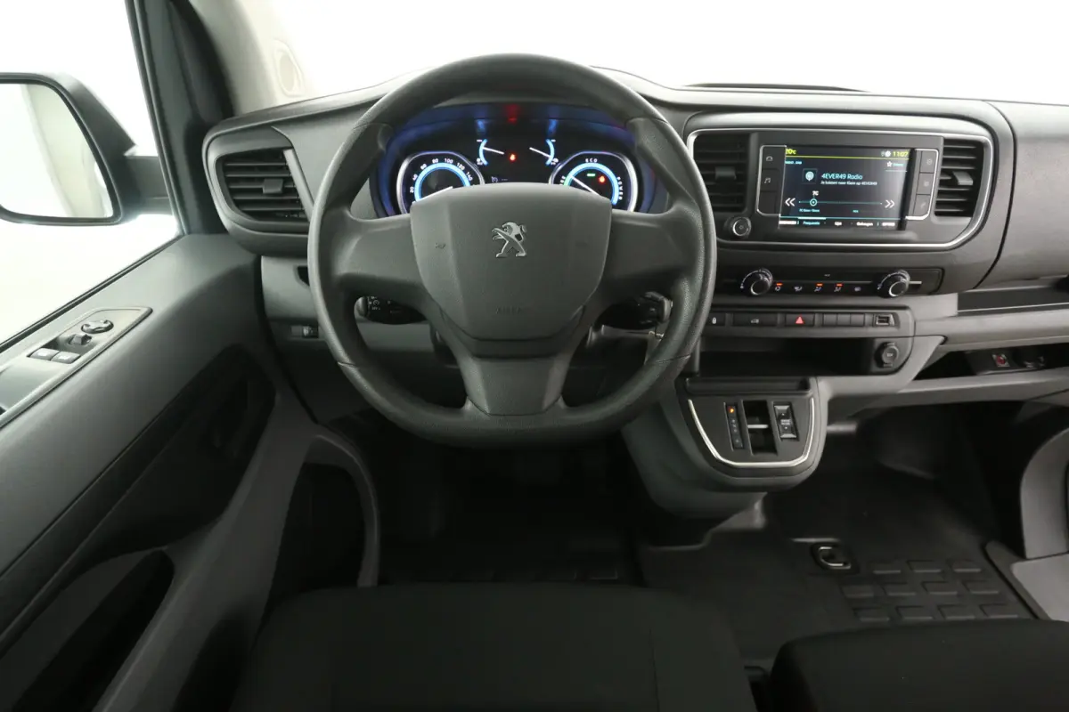 75 kWh Long Range L2H1 | Snelladen | SOH 91% | Airco | Cruise | 3 Zits | Trekhaak | Carplay | Parkeersens.