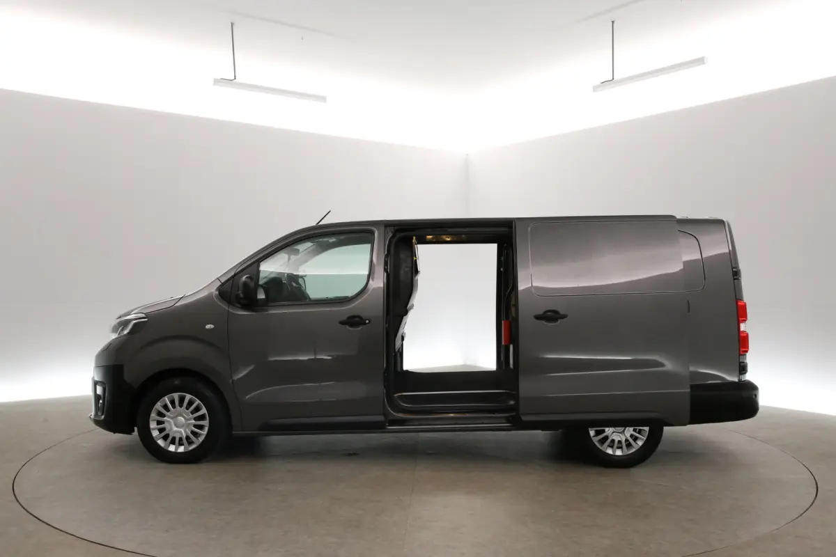 2.0D L3H1 | Automaat | Airco | Camera | Cruise | 3 Zits | Carplay | Trekhaak | 2xSchuifdeur