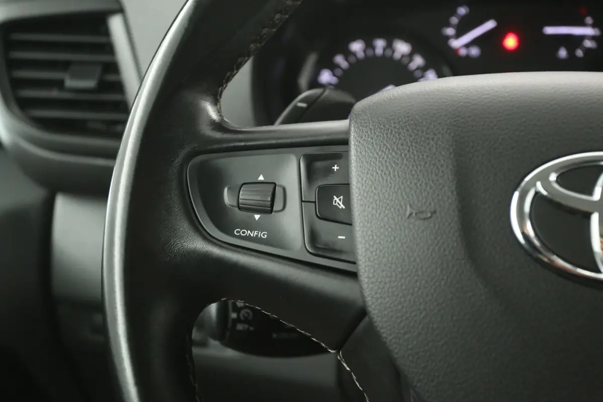 2.0D L3H1 | Automaat | Airco | Camera | Cruise | 3 Zits | Carplay | Trekhaak | 2xSchuifdeur