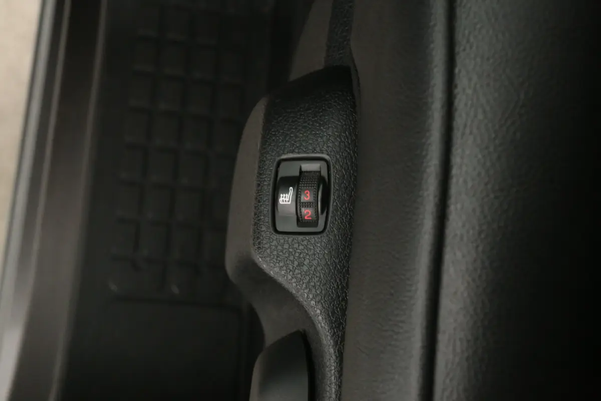 2.0D L3H1 | Automaat | Airco | Camera | Cruise | 3 Zits | Carplay | Trekhaak | 2xSchuifdeur