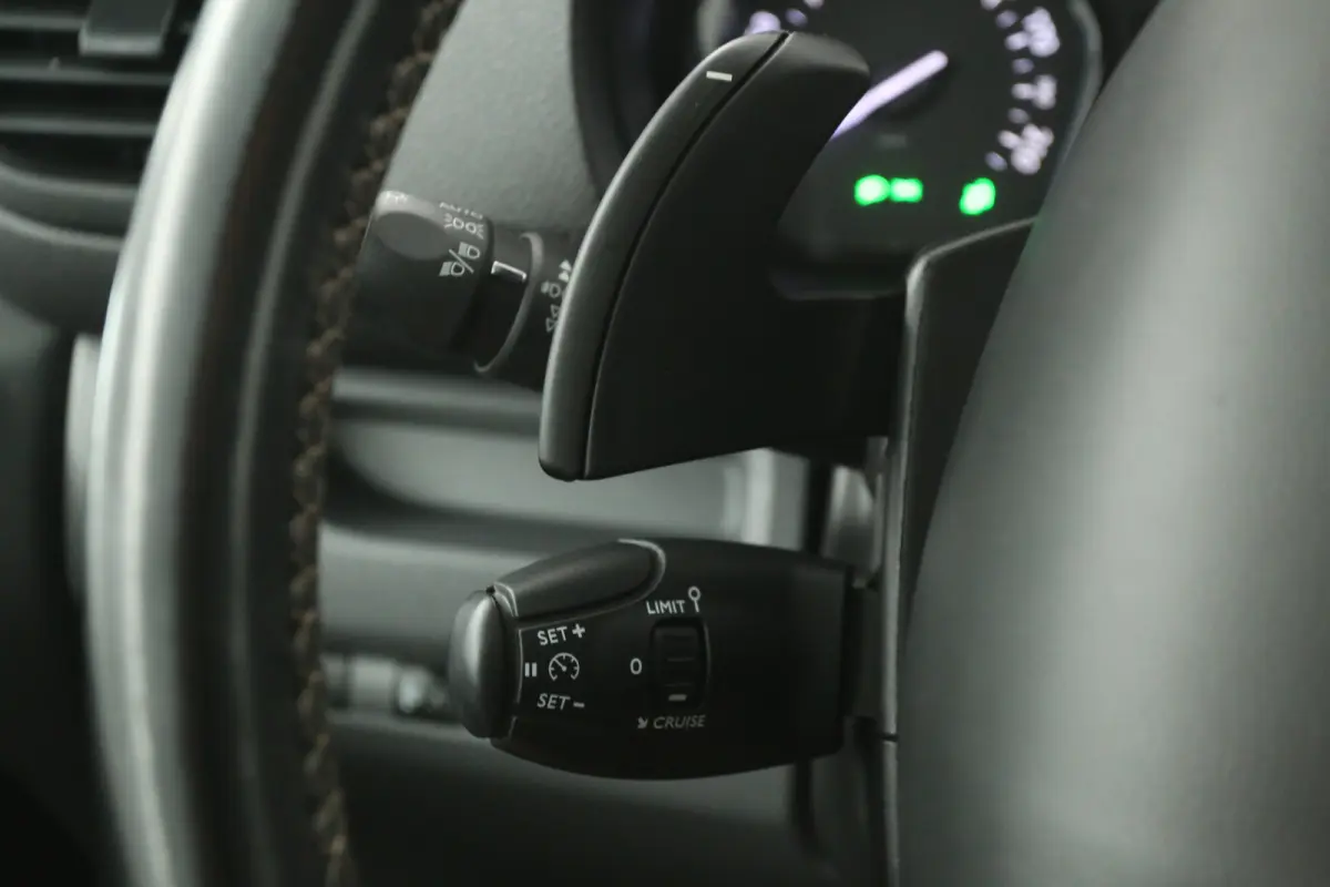 2.0D L3H1 | Automaat | Airco | Camera | Cruise | 3 Zits | Carplay | Trekhaak | 2xSchuifdeur
