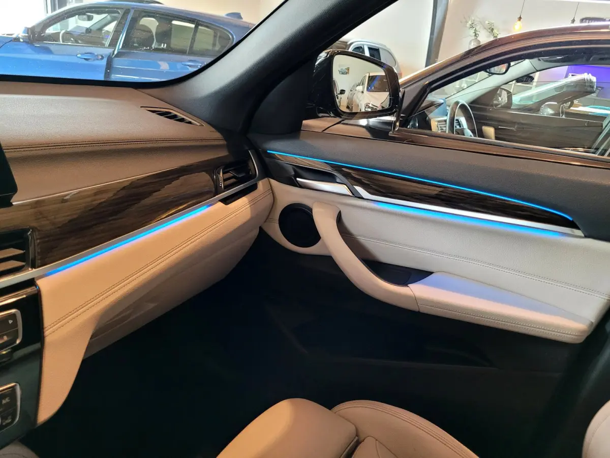 XDrive25e M-sport, Pano, ACC, HUD, Cam, Trekhaak, HiFi, Keyless
