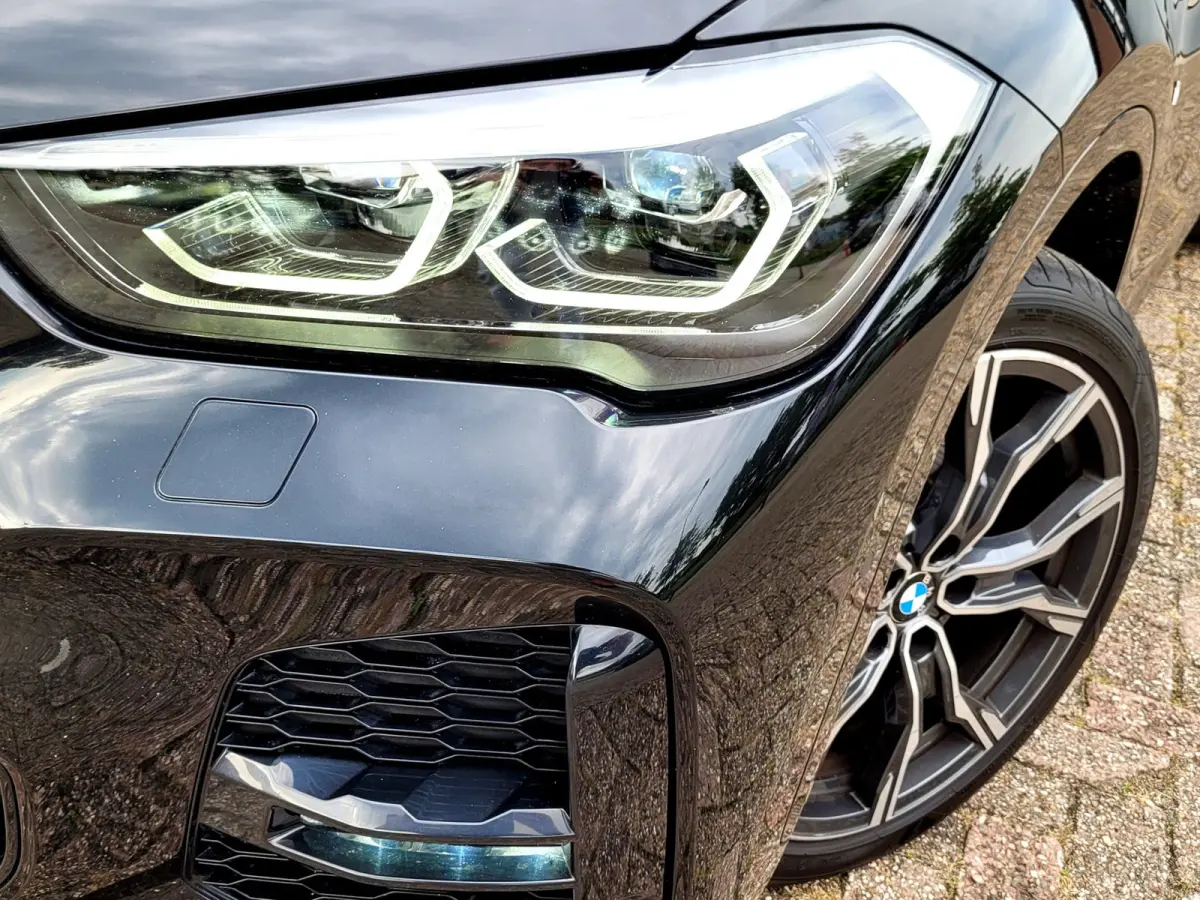 XDrive25e M-sport, Pano, ACC, HUD, Cam, Trekhaak, HiFi, Keyless