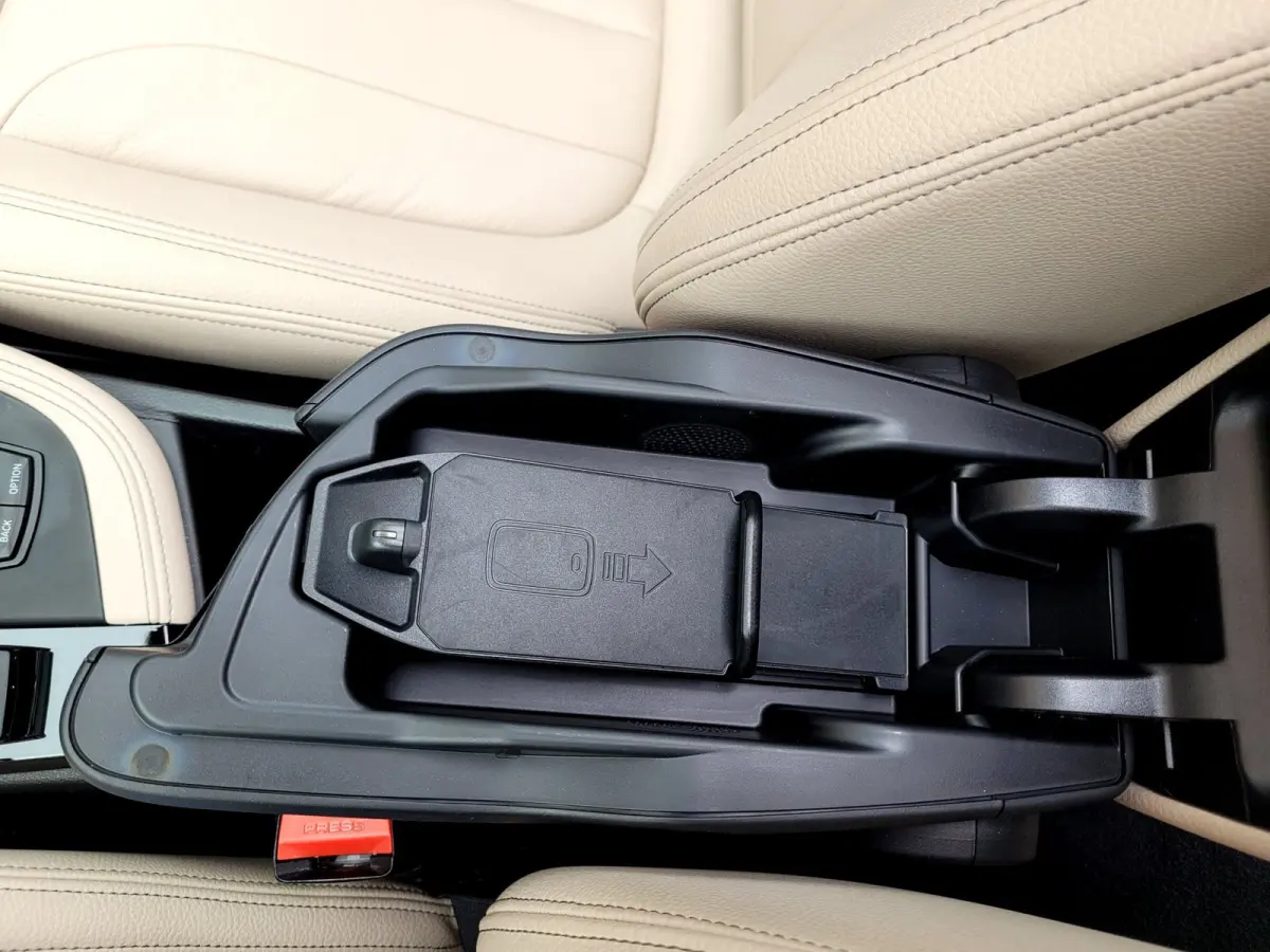 XDrive25e M-sport, Pano, ACC, HUD, Cam, Trekhaak, HiFi, Keyless