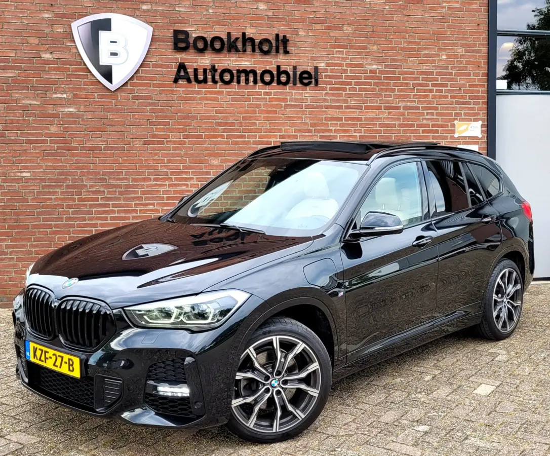 XDrive25e M-sport, Pano, ACC, HUD, Cam, Trekhaak, HiFi, Keyless