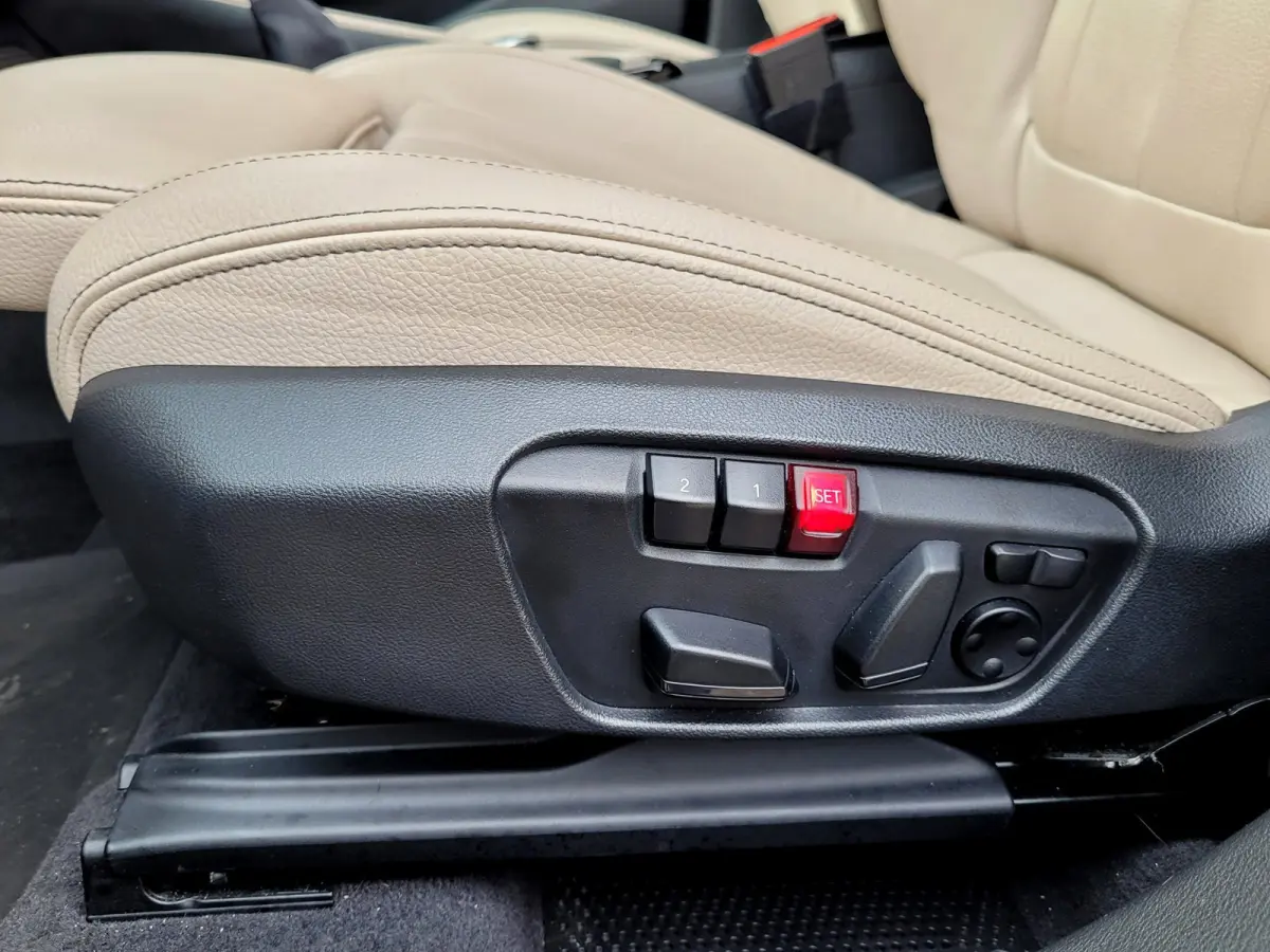XDrive25e M-sport, Pano, ACC, HUD, Cam, Trekhaak, HiFi, Keyless