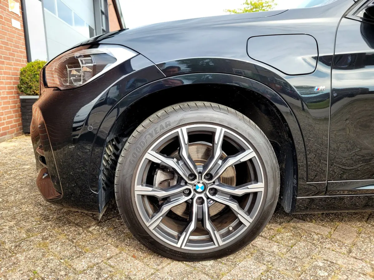 XDrive25e M-sport, Pano, ACC, HUD, Cam, Trekhaak, HiFi, Keyless