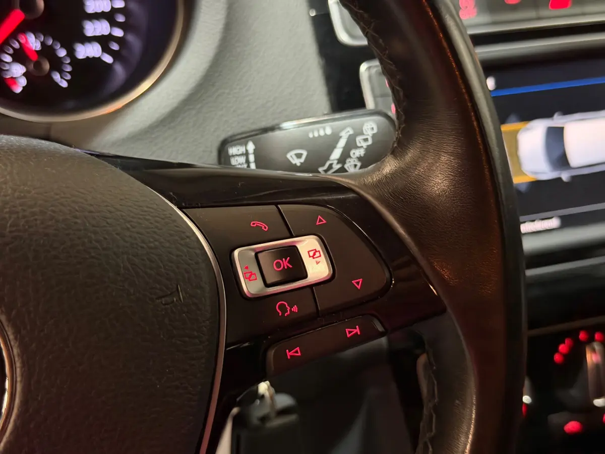 1.2 TSI Comfortline Business R 2E-EIG!/NAVI/CRUISE/CARPLAY/PDC/5-DEURS/TREKHAAK/APK-TOT-08-2027