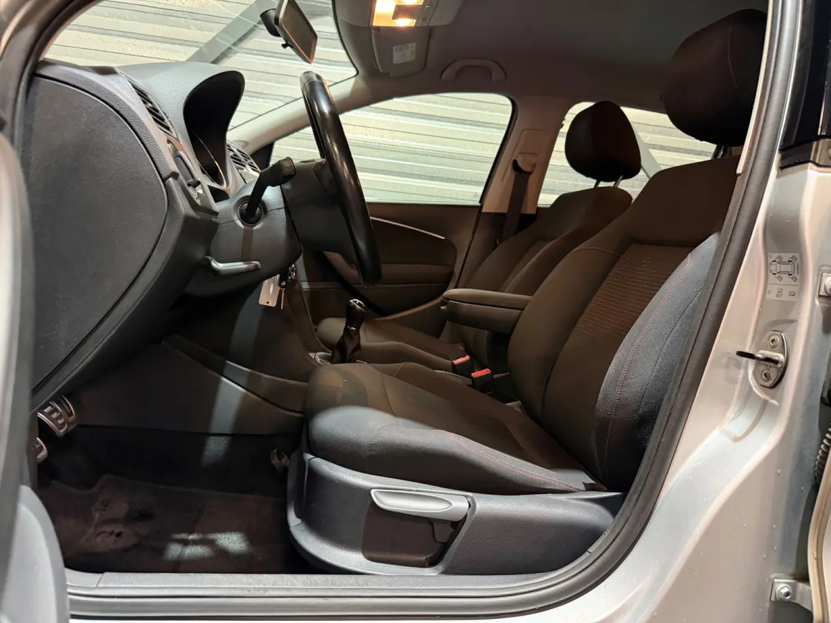 1.2 TSI Comfortline Business R 2E-EIG!/NAVI/CRUISE/CARPLAY/PDC/5-DEURS/TREKHAAK/APK-TOT-08-2027